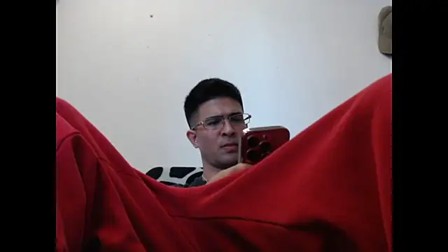 Snapshot of SebastianReiss chatting on 11/20/25, 05:29 SebastianReiss online show from 11/20/25, 05:29