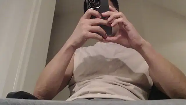 Snapshot of SebastianReiss chatting on 01/13/26, 04:07 SebastianReiss online show from 01/13/26, 04:07
