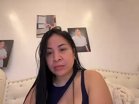 Snapshot of Tightwetholesxx chatting on 03/09/26, 06:39 Tightwetholesxx online show from 03/09/26, 06:39