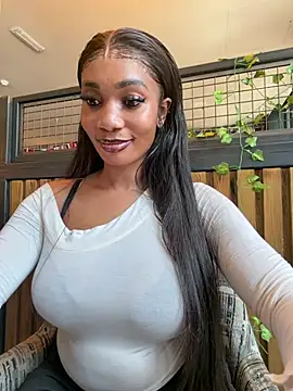 Snapshot of __Nessa__ chatting on 06/26/26, 11:36 Nessa online show from 06/26/26, 11:36