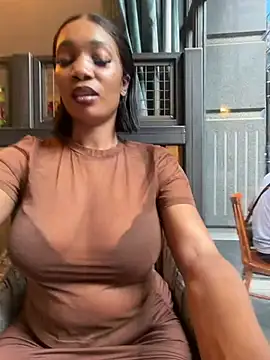 Snapshot of __Nessa__ chatting on 07/10/26, 11:46 Nessa online show from 07/10/26, 11:46