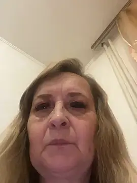Snapshot of Irina2909@xh chatting on 05/10/26, 07:41 Irina2909xh online show from 05/10/26, 07:41