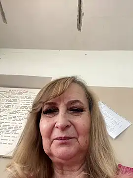 Snapshot of Irina2909@xh chatting on 05/22/26, 10:21 Irina2909xh online show from 05/22/26, 10:21