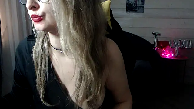 RubiLakros online show from 02/25/25, 09:35