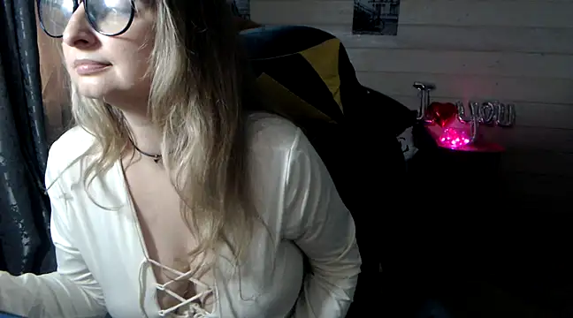 RubiLakros online show from 03/04/25, 09:11