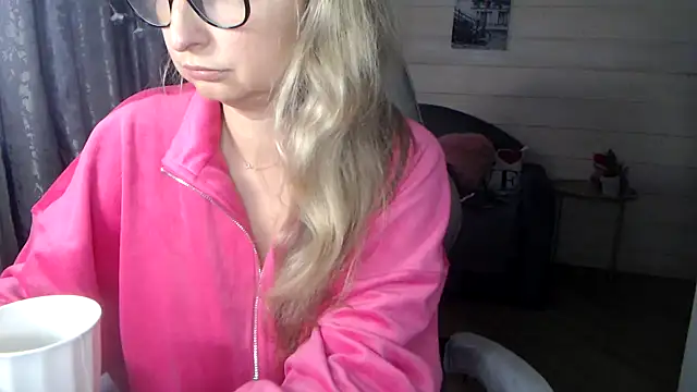 RubiLakros online show from 09/20/25, 11:00