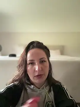itsCassie online show from 05/12/26, 04:59