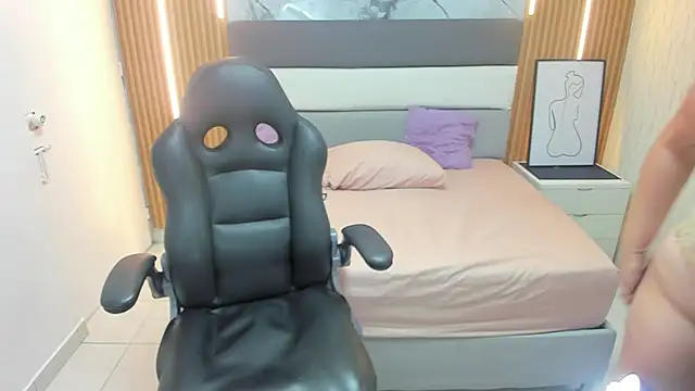 LEYNABRAUN online show from 03/16/26, 12:31