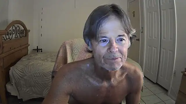 nakeedcowboi65 online show from 04/24/26, 10:18