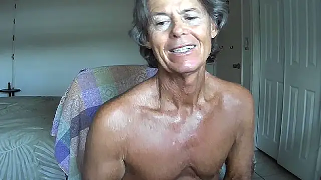Snapshot of nakeedcowboi65 chatting on 06/02/26, 11:45 nakeedcowboi65 online show from 06/02/26, 11:45