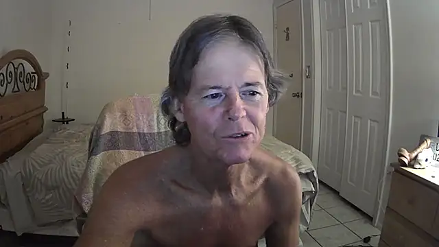 Snapshot of nakeedcowboi65 chatting on 06/08/26, 07:20 nakeedcowboi65 online show from 06/08/26, 07:20