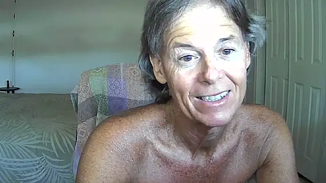 Snapshot of nakeedcowboi65 chatting on 06/11/26, 09:13 nakeedcowboi65 online show from 06/11/26, 09:13