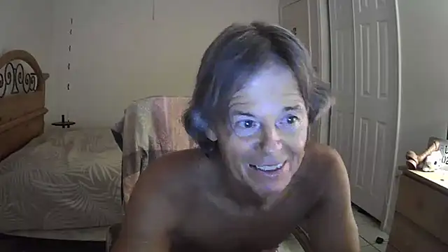 Snapshot of nakeedcowboi65 chatting on 06/12/26, 09:19 nakeedcowboi65 online show from 06/12/26, 09:19