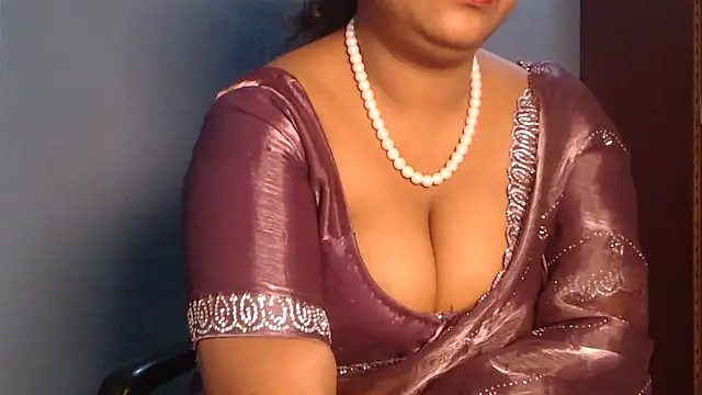 Snapshot of naughtyboobs38dd chatting on 02/25/25, 11:30 naughtyboobs38dd online show from 02/25/25, 11:30