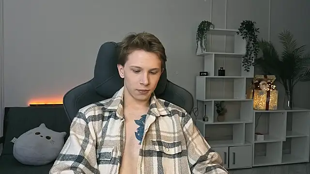 Snapshot of arlekincrop chatting on 01/15/26, 04:44 arlekincrop online show from 01/15/26, 04:44