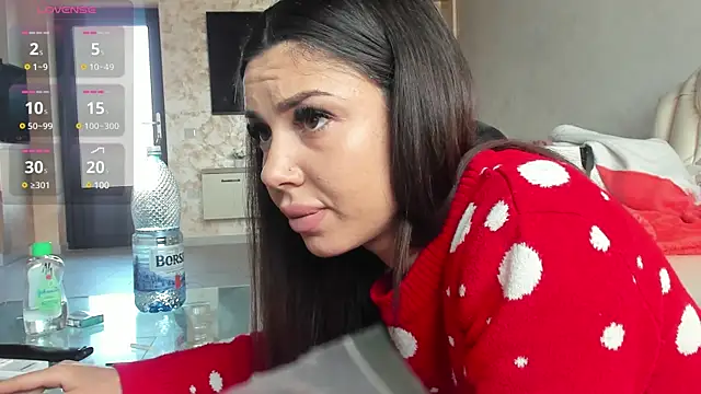 Snapshot of AmiraRosse chatting on 03/10/25, 07:53 AmiraRosse online show from 03/10/25, 07:53