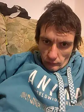 Snapshot of maciej chatting on 01/07/25, 10:52 maciej online show from 01/07/25, 10:52