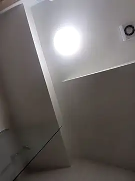 Snapshot of maciej chatting on 03/23/25, 05:21 maciej online show from 03/23/25, 05:21