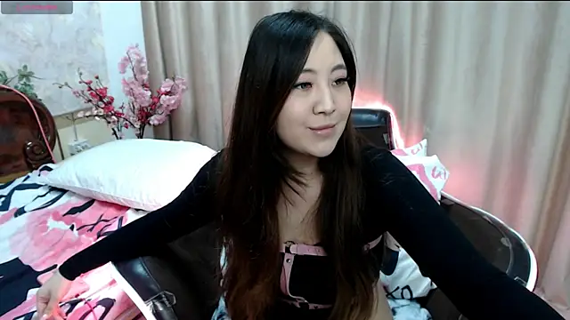 Snapshot of katydoll_ chatting on 09/17/25, 03:14 katydoll online show from 09/17/25, 03:14