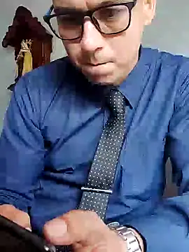 Business dickkk online show from 12/30/24, 02:40