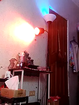 Snapshot of QueenSoreal chatting on 02/05/25, 06:59 QueenSoreal online show from 02/05/25, 06:59