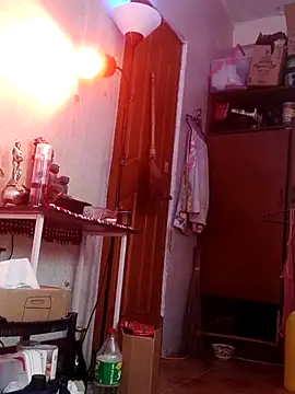 Snapshot of QueenSoreal chatting on 02/06/25, 10:53 QueenSoreal online show from 02/06/25, 10:53