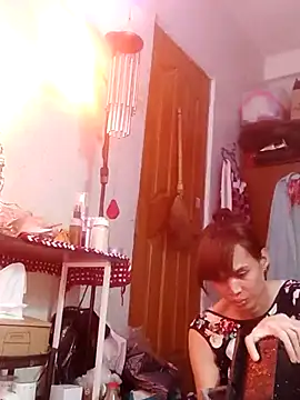 Snapshot of QueenSoreal chatting on 03/04/25, 03:59 QueenSoreal online show from 03/04/25, 03:59