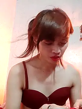 Snapshot of QueenSoreal chatting on 03/07/25, 07:49 QueenSoreal online show from 03/07/25, 07:49