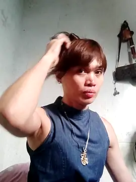 Snapshot of QueenSoreal chatting on 03/19/25, 10:31 QueenSoreal online show from 03/19/25, 10:31