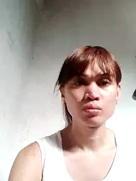 Snapshot of QueenSoreal chatting on 03/21/25, 01:02 QueenSoreal online show from 03/21/25, 01:02