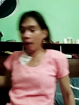 QueenSoreal online show from 04/29/26, 02:21