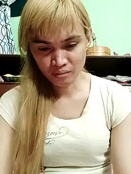Snapshot of QueenSoreal chatting on 06/06/26, 12:54 QueenSoreal online show from 06/06/26, 12:54