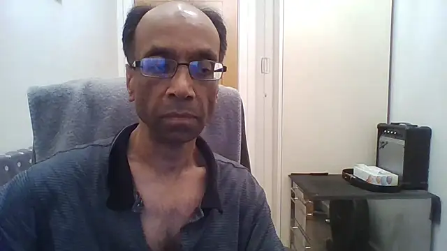 Snapshot of rauncher1 chatting on 10/04/25, 11:25 rauncher1 online show from 10/04/25, 11:25