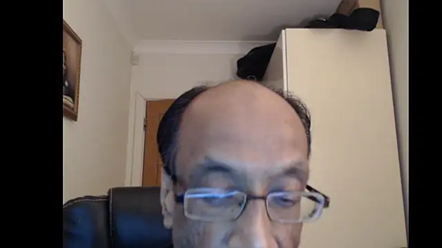 rauncher1 online show from 06/07/26, 10:46