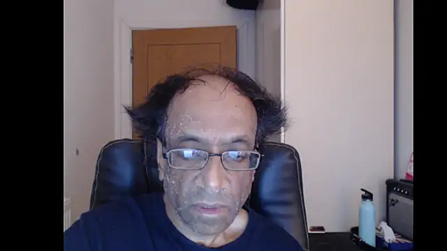 rauncher1 online show from 06/22/26, 08:22