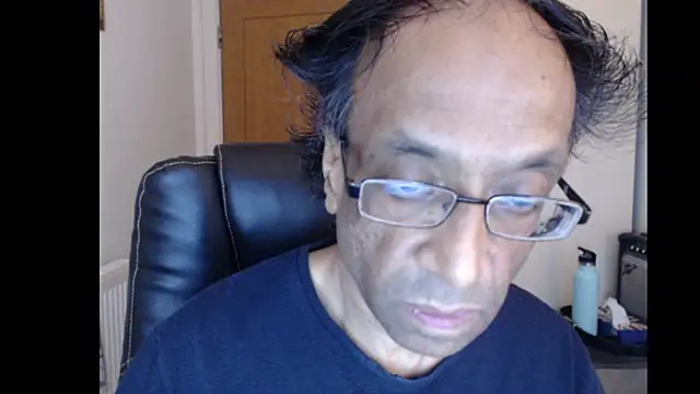 rauncher1 online show from 06/23/26, 08:34
