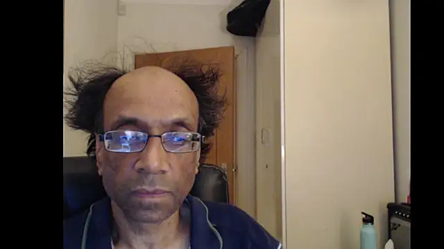 rauncher1 online show from 06/25/26, 08:57