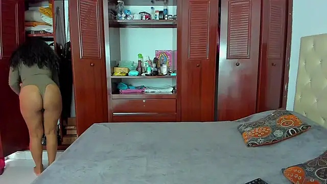 LUISSA  online show from 01/07/25, 02:19