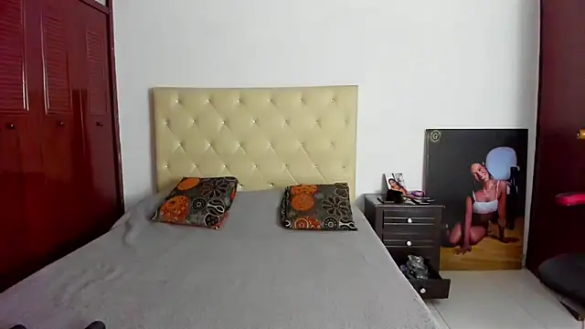 LUISSA  online show from 02/04/25, 01:16