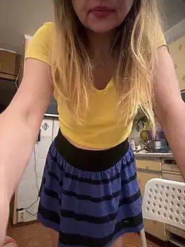 Susanel online show from 12/13/25, 08:04