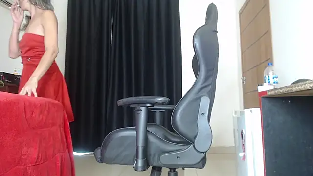 Snapshot of lettylatina@xh chatting on 03/06/26, 06:48 lettylatinaxh online show from 03/06/26, 06:48