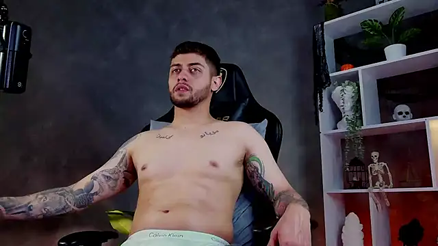 alessandro duty online show from 10/29/25, 01:19