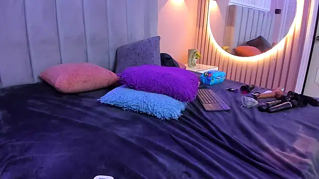 chantall1375 online show from 02/08/25, 01:54