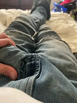 Snapshot of cumgitsumdic chatting on 01/23/25, 07:29 cumgitsumdic online show from 01/23/25, 07:29