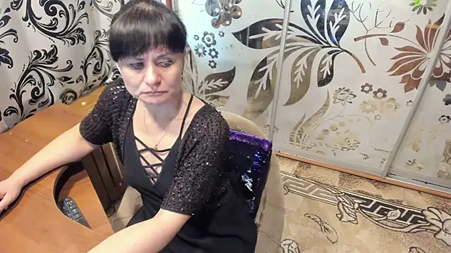 Snapshot of EVILENSA chatting on 01/24/25, 01:25 EVILENSA online show from 01/24/25, 01:25