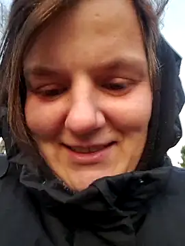 Cutegirlforyou online show from 11/22/25, 07:18