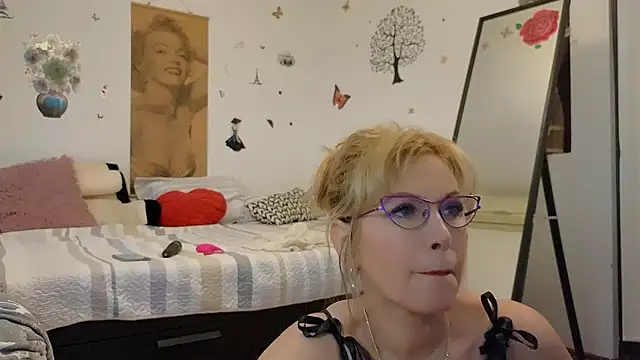 elacoquette online show from 04/01/26, 11:22