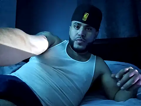 Snapshot of gardy8585 chatting on 01/15/25, 12:58 gardy8585 online show from 01/15/25, 12:58