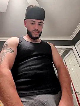 Snapshot of gardy8585 chatting on 02/25/26, 09:02 gardy8585 online show from 02/25/26, 09:02