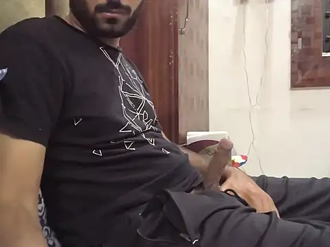 Snapshot of brownie_cake_cb chatting on 10/16/25, 04:08 brownie cake cb online show from 10/16/25, 04:08